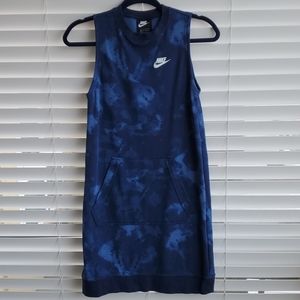 Nike dress Size XS bnwot; can fit if you're Size S